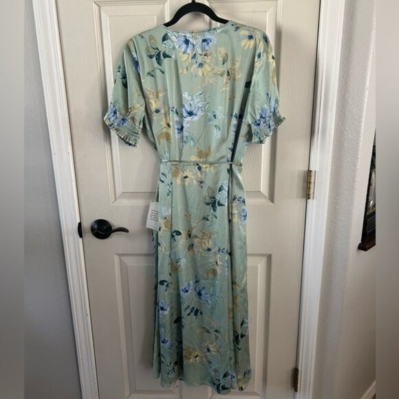Bohme Floral Wrap Dress NWT Sz Medium Blue & Green - Picture 9 of 16